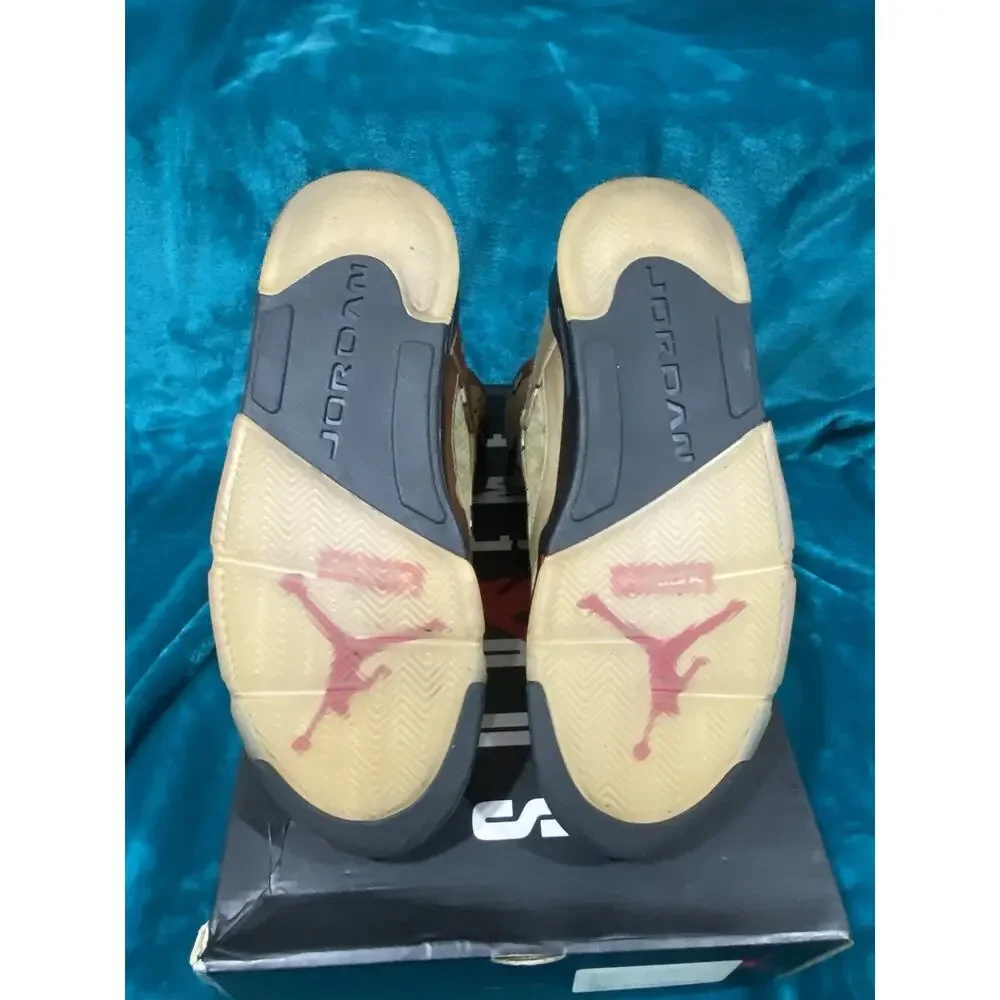 Size 11 - Supreme x Air Jordan 5 Retro Desert Camo